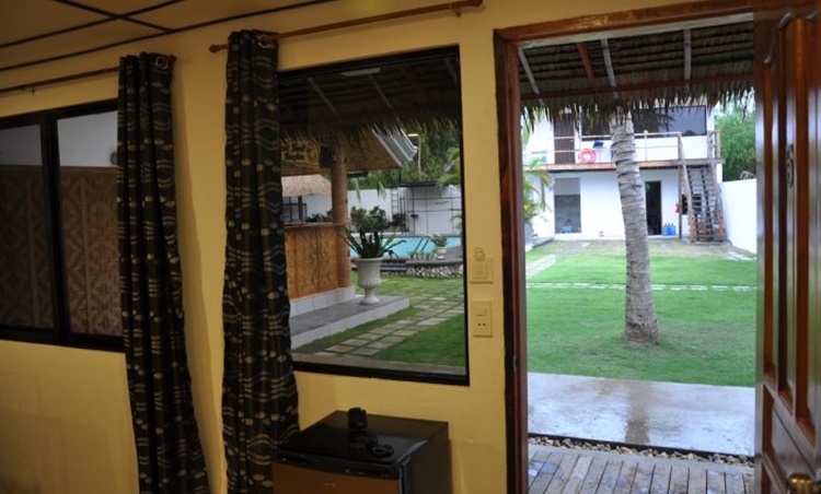 Parrot Resort