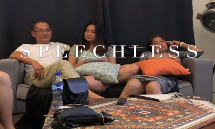 Lou Yanong family