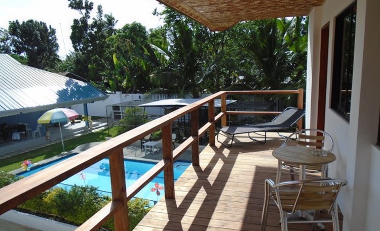 Parrot Resort