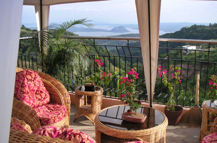 Royal Taal Inn