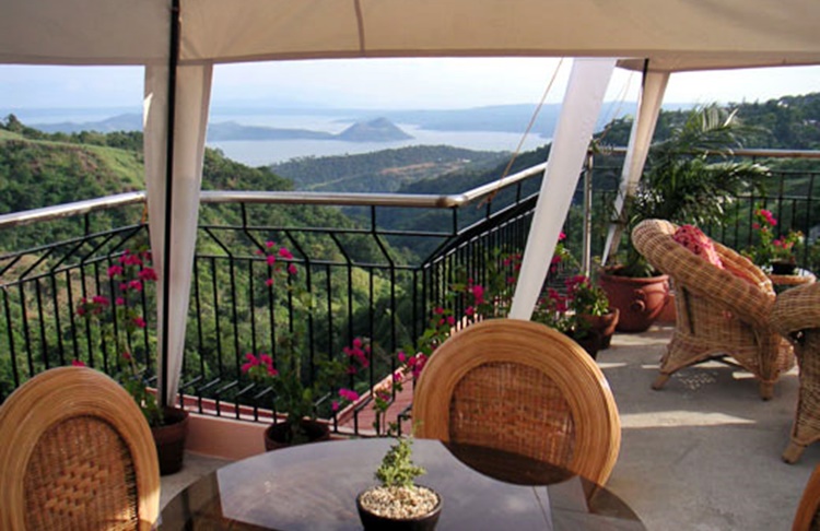 Royal Taal Inn