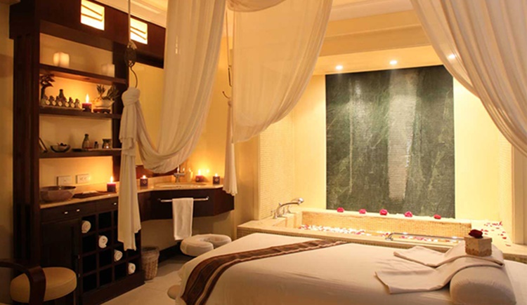 Taal Vista Hotel