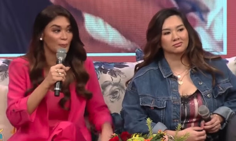 pia wurtzbach and Sarah