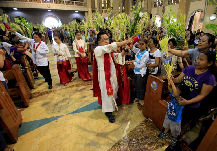 HOLY WEEK TRADITION PHILIPPINES What Filipinos Usually Do