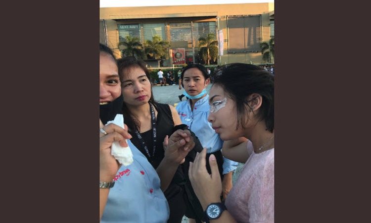 Lady perm during earthquake 1