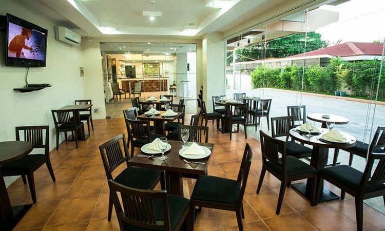 Main Hotel
