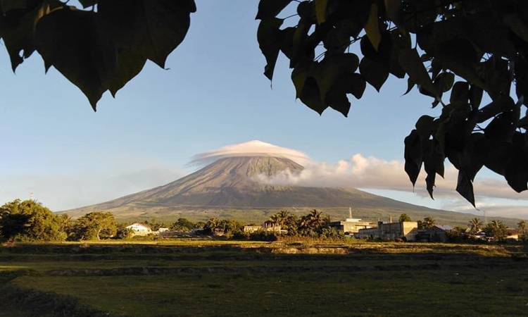 Mayon 1