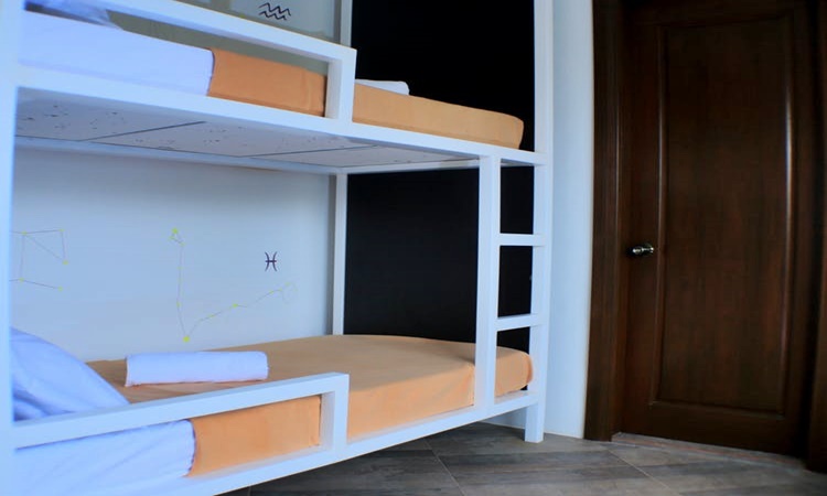 1521 Hostel