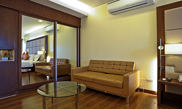SanTomas Suites