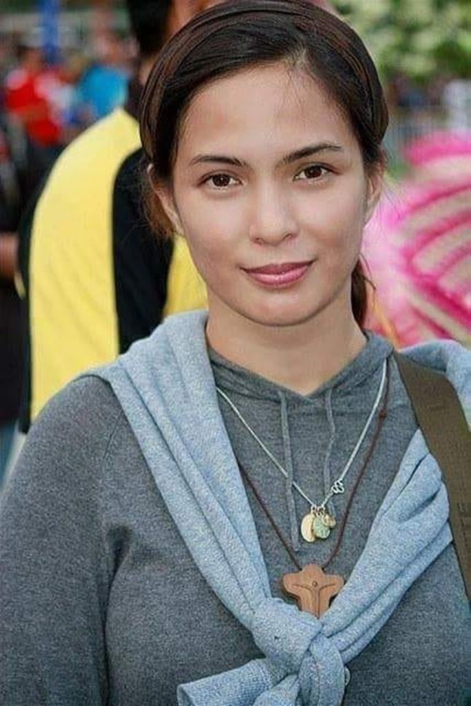 chin gutierrez actress nun filipina former experiences changing become led popular philippines netizens react