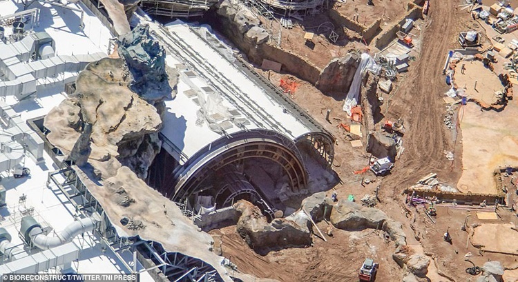 Disney World Star Wars land