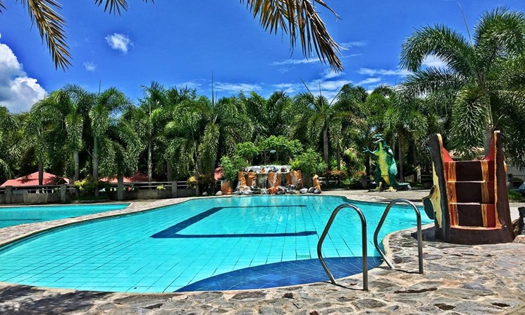 Calinisan Beach Resort In Batangas: Where Wonderful Experiences Await