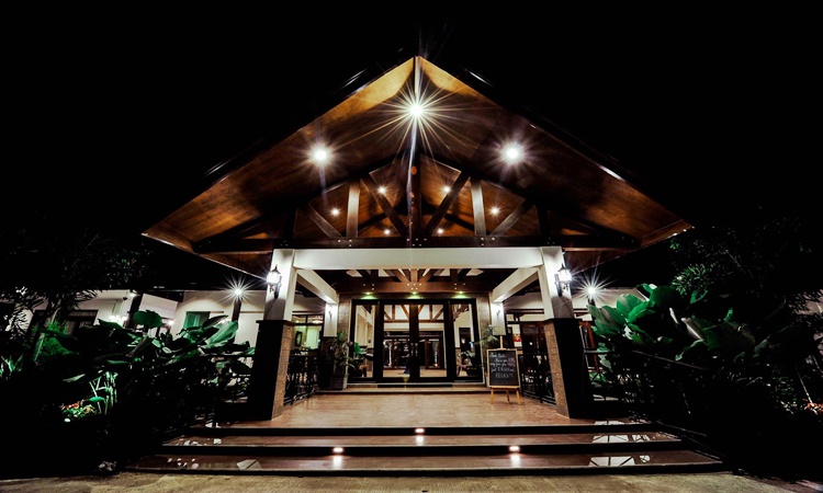 Rose Villas Resort