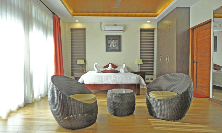 Rose Villas Resort