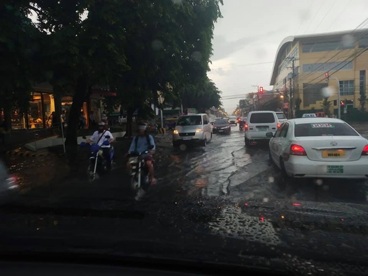 Upset Citizen Questions Flooding In Bacolod City After Massive