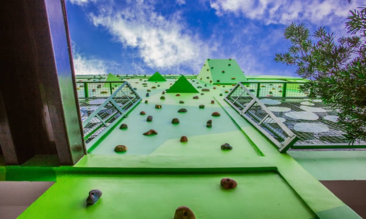 Aziza Paradise Hotel