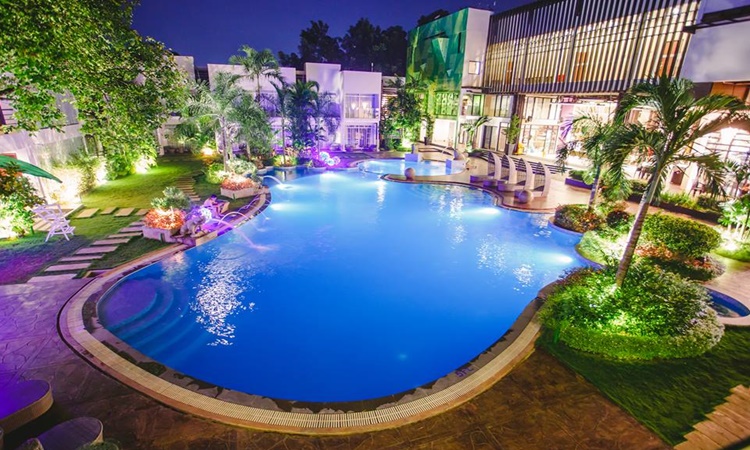 Aziza Paradise Hotel