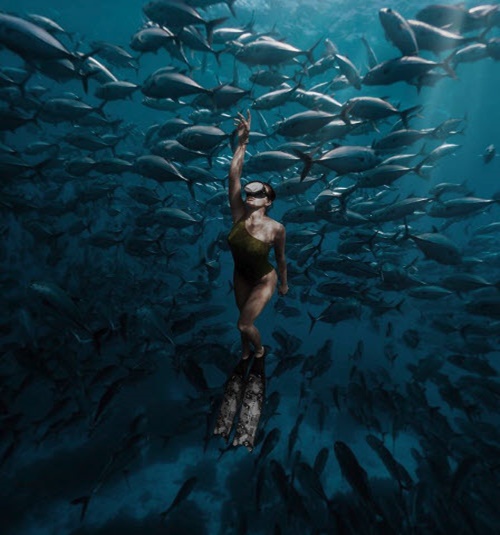 Sarah-underwater-photo-1