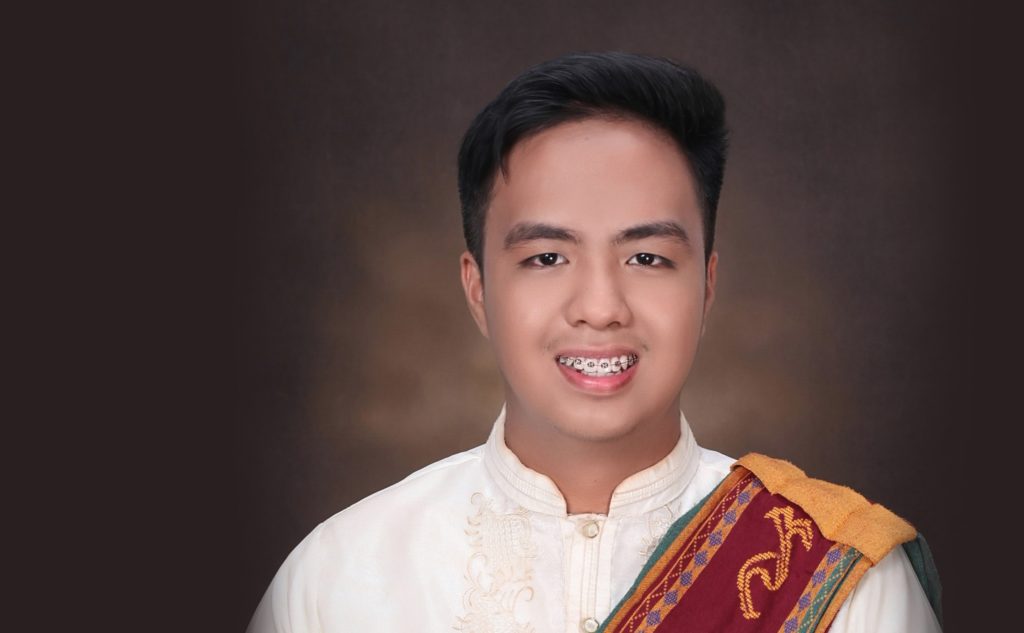 UP Los Baños summa cum laude