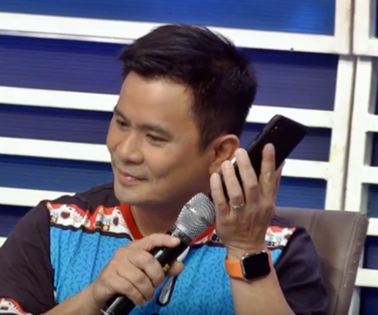 Willie Revillame talked to It's Showtime hosts