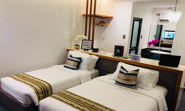 White Breeze Palawan