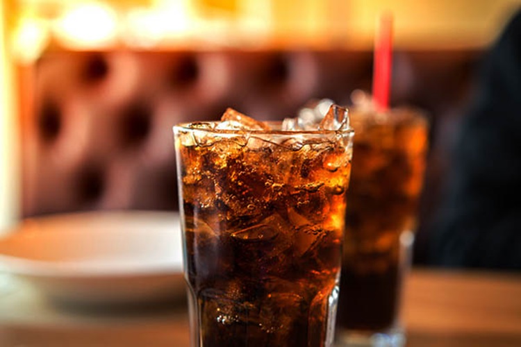 SOFT DRINKS – What Are The Negative Effects of Sugary Soda?