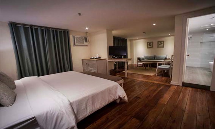 Sugarland Hotel