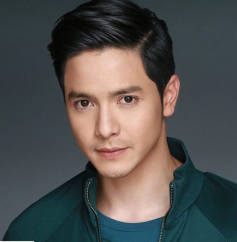 Alden Richards Shares He Texted John Lloyd Cruz & Here's the Reply