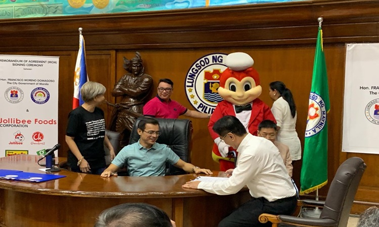 Jollibee Vows To Hire Pwds Senior Citizens For Manila Branches 