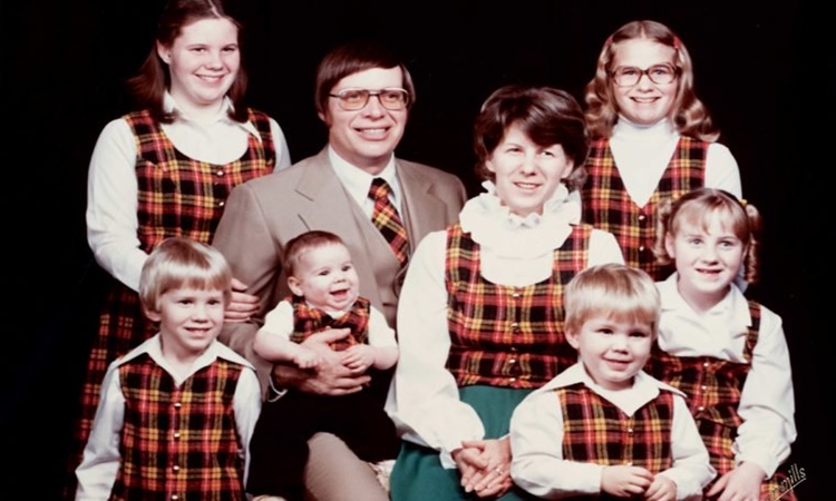 Family-Portrait-7