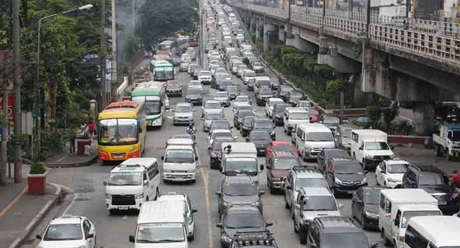 PNP-HPG To Collaborate With MMDA To Manage EDSA Traffic