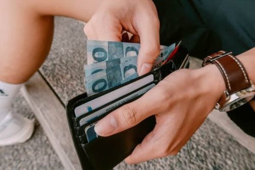 Selling Stolen Items