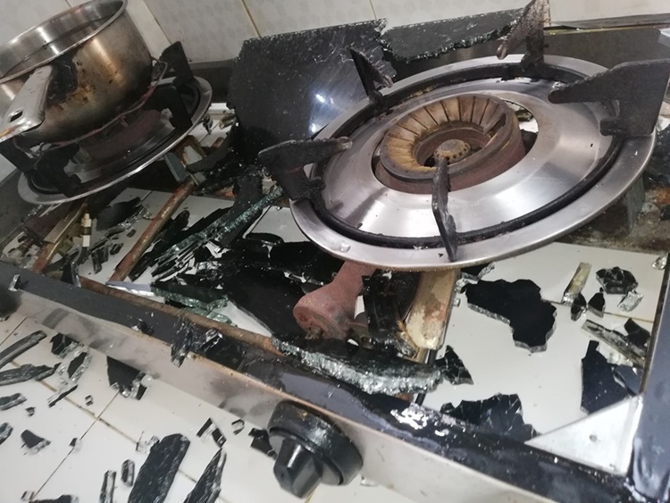 Lady Netizen Expresses Disappointment After Her Kitchen Stove Explodes