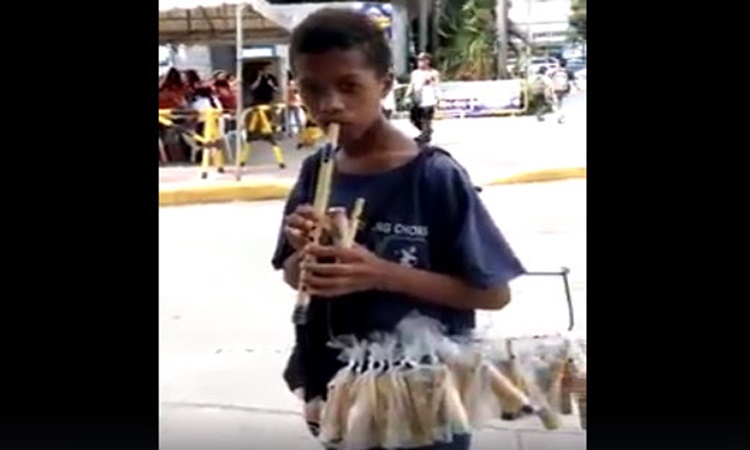 Young Tirador Vendor