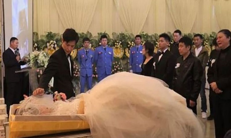 Man-Marries-Corpse-Of-Fiance-1