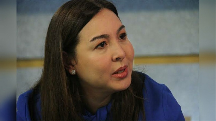 Gretchen Barretto Atong Angs Holding Hands Photo Surfaces Online