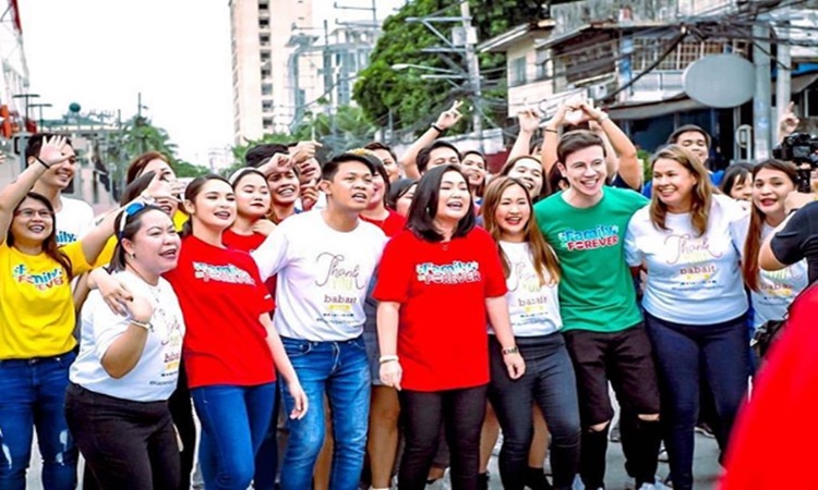 ABS-CBN-Christmas-Station-ID