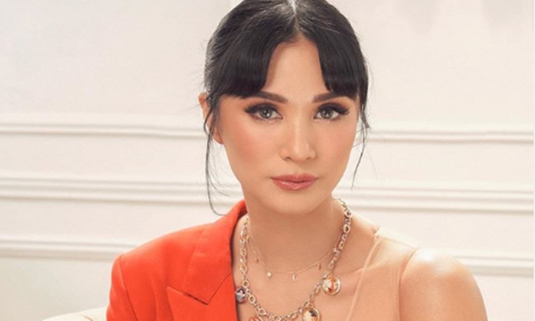 Heart-Evangelista-1