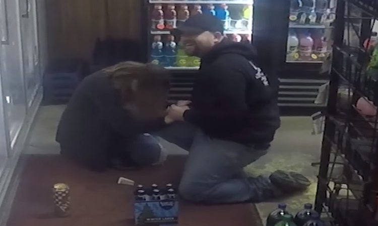 Man-proposal-robbery