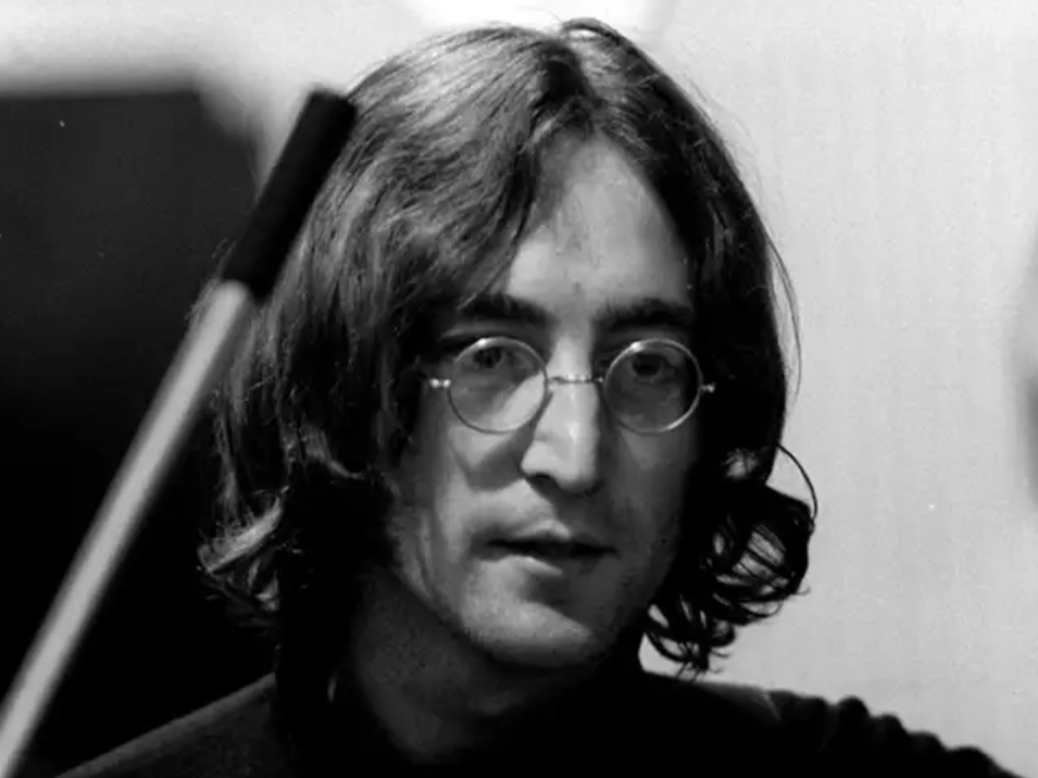 John Lennon S Epic Round Sunglasses Will Be An Auction In London