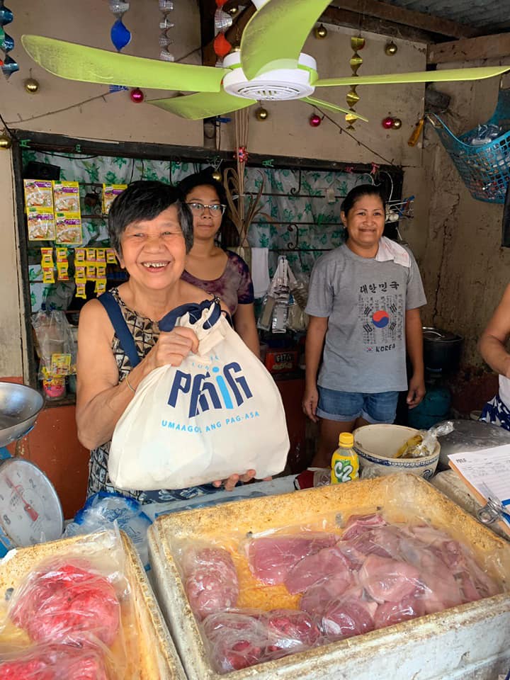 Pasig City Started Distributing Their “Pamaskong Handog” Gift Packs