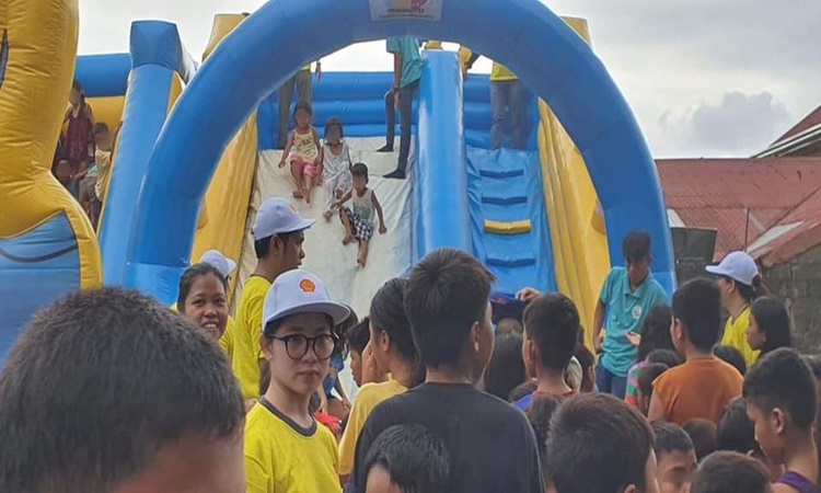Volunteers-Taal-volcano-3