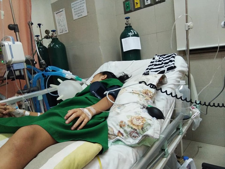 Young Girl Comatose In Hospital After Brgy Captain Refused To Let Them Use Ambulance