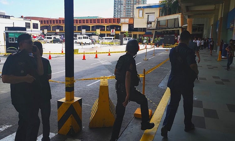 Hostage-Situation-Greenhills