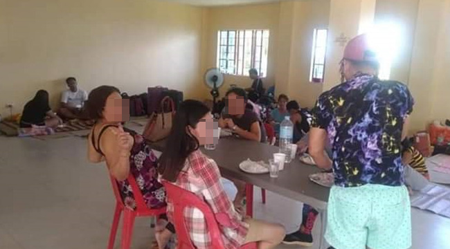 STRANDED BOHOLANOS