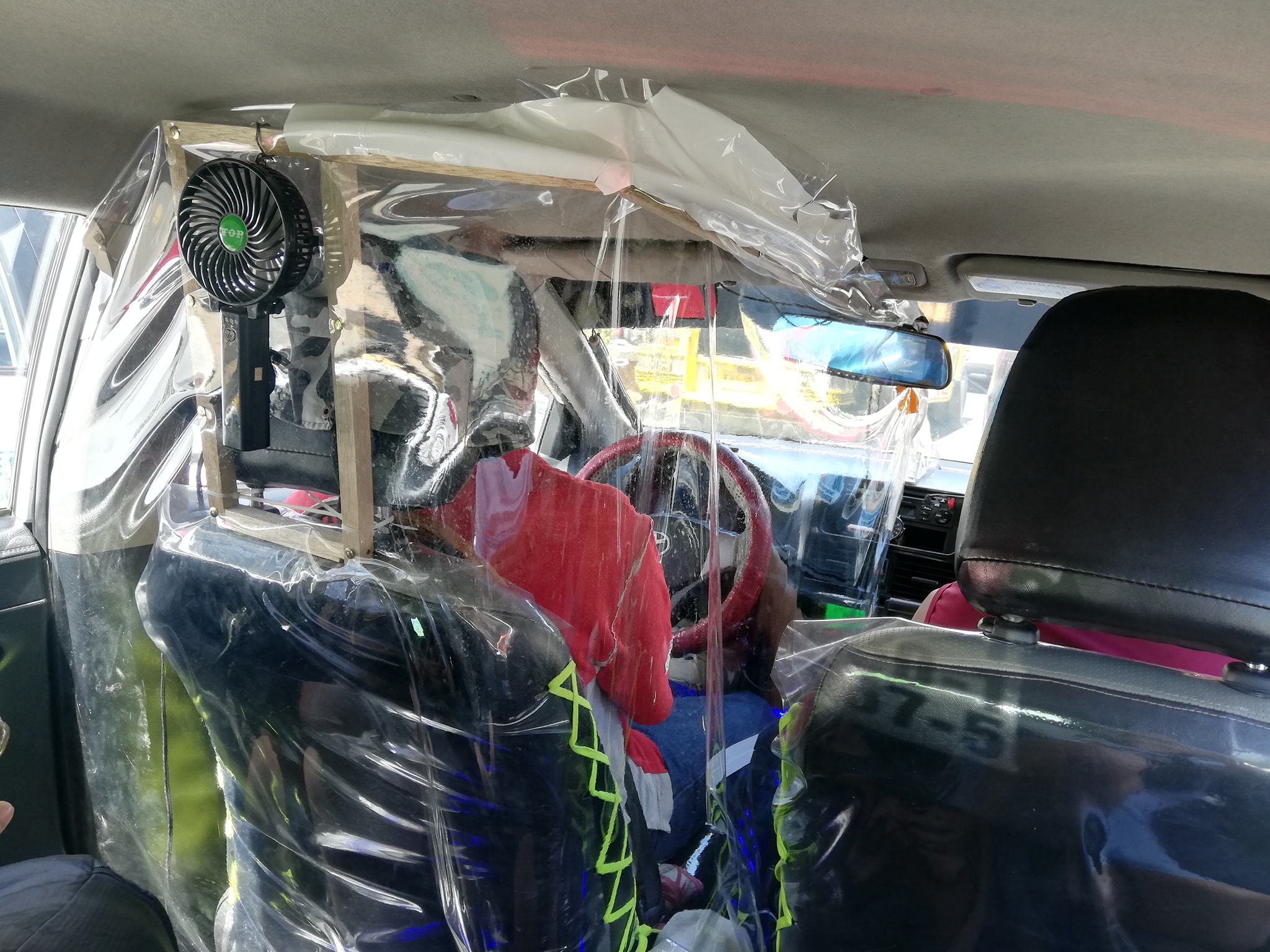 Taxi Driver Made Creative Protection Inside Taxi for COVID19 Prevention