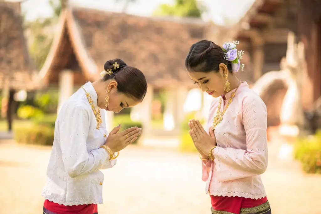 Thai Wai Greetings as Alternative to Handshake Amid COVID-19 Scare
