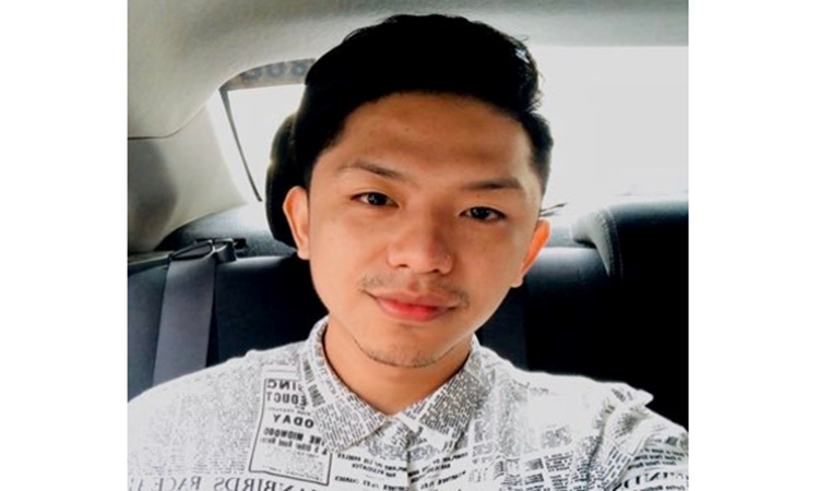 Darryl Yap: Young Man Uploads Director's Alleged Child Grooming Messages