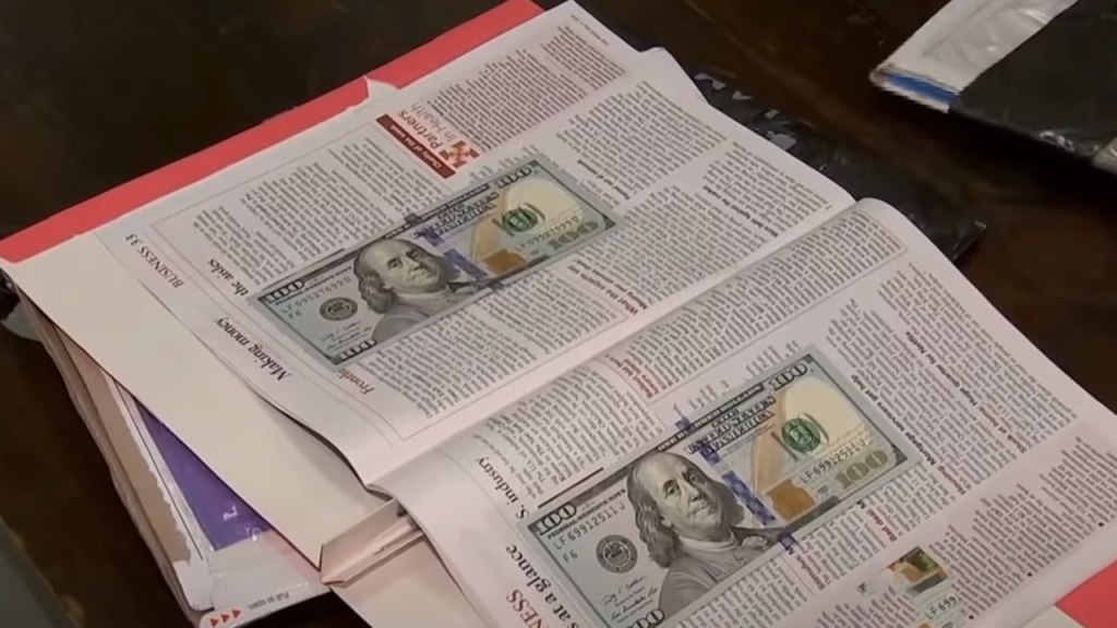 Customs Seizes Dollar Bills