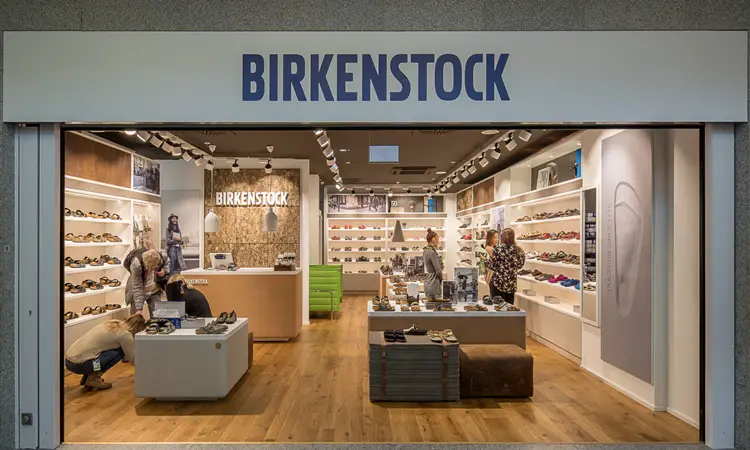 Birkenstock Sale: Get 30% Off On All 